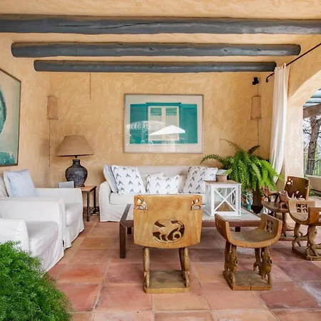 Apartamento Stunning Hilltop Villa With Infinity Pool And Perfect Views *