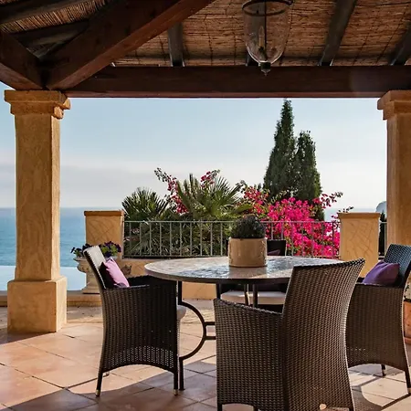 Lägenhet Stunning Hilltop Villa With Infinity Pool And Perfect Views San Sebastián