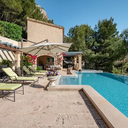 Stunning Hilltop Villa With Infinity Pool And Perfect Views * San Sebastián